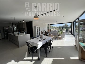 Casa en Venta en Las Brisas / Chicureo