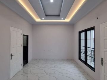 Rumah Baru 3 Lantai Dalam Cluster Dekat Mall Kalibata Pasar Minggu