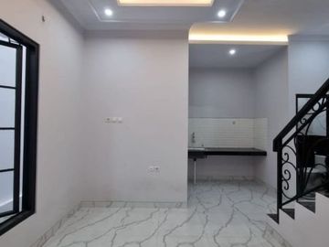 Rumah Baru 3 Lantai Dalam Cluster Dekat Mall Kalibata Pasar Minggu