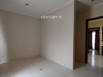 Disewakan Rumah Semi Furnished Di Discovery Bintaro