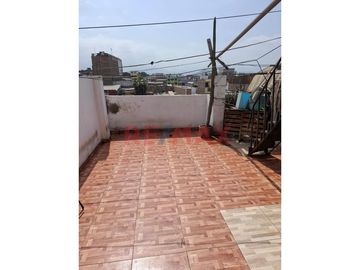 Venta De Casa En Urb. Chicago