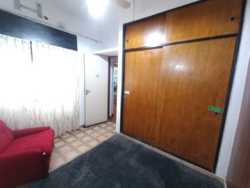 Venta P H  5 Amb. en 2 Ptas. en Ramos Mejía - Muy Buen Estado y Ubicación