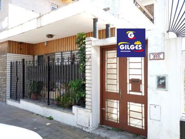 Venta P H  5 Amb. en 2 Ptas. en Ramos Mejía - Muy Buen Estado y Ubicación
