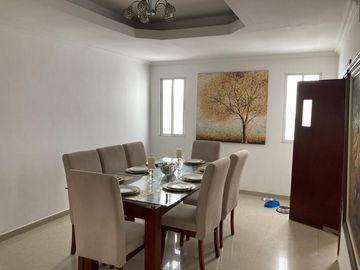 casa en arriendo/venta en la cumbre. Cod V10118
