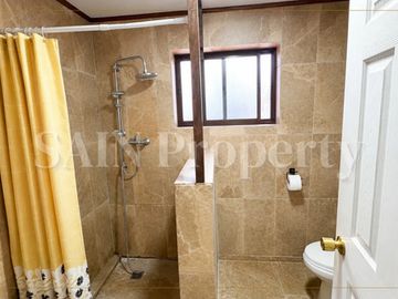 Casa Con Amplio Terreno Y Galpón De 225 M2 En Quillón