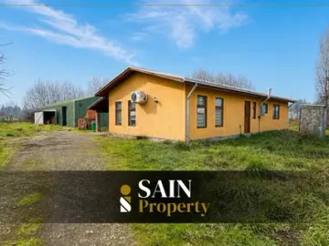Casa Con Amplio Terreno Y Galpón De 225 M2 En Quillón