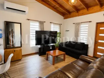 Casa Con Amplio Terreno Y Galpón De 225 M2 En Quillón
