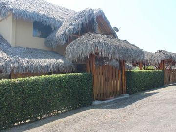 Se Vende Casa Cerca del Mar en Olón