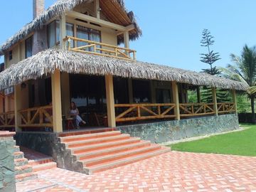 Se Vende Casa Cerca del Mar en Olón