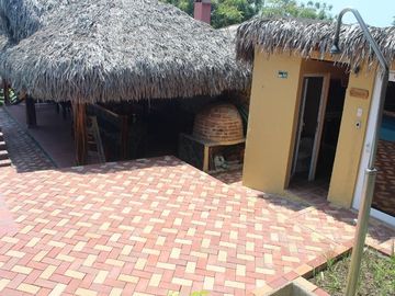 Se Vende Casa Cerca del Mar en Olón