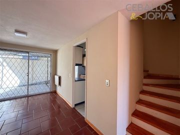 Casa en venta de 5 dorm. en Villa Alemana