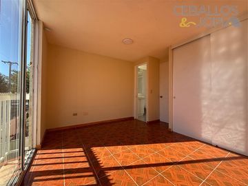 Casa en venta de 5 dorm. en Villa Alemana