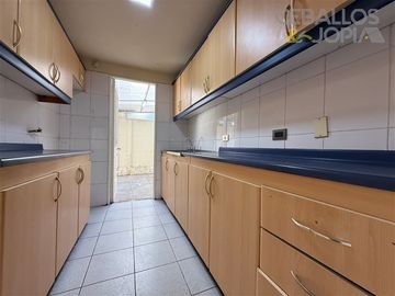 Casa en venta de 5 dorm. en Villa Alemana