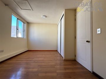 Casa en venta de 5 dorm. en Villa Alemana