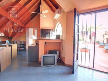 PUNTA CHICA - Casa con Gran Jardín y Pileta - 5Dor - A una cuadra Estación Marina Nueva - Tren de la Costa