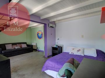 PUNTA CHICA - Casa con Gran Jardín y Pileta - 5Dor - A una cuadra Estación Marina Nueva - Tren de la Costa