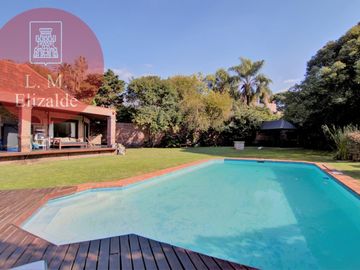 PUNTA CHICA - Casa con Gran Jardín y Pileta - 5Dor - A una cuadra Estación Marina Nueva - Tren de la Costa