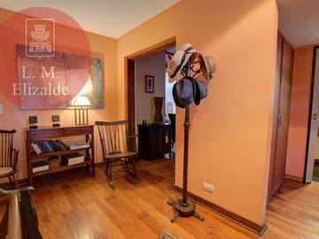PUNTA CHICA - Casa con Gran Jardín y Pileta - 5Dor - A una cuadra Estación Marina Nueva - Tren de la Costa