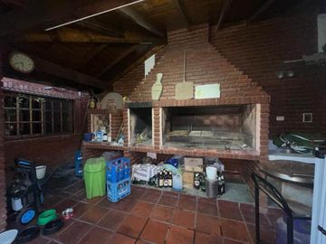 Casa en venta en Villa Bosch
