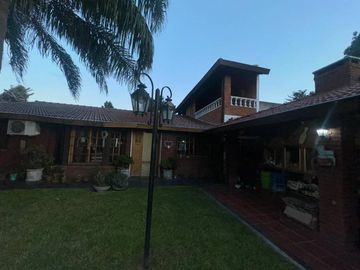 Casa en venta en Villa Bosch