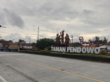Kavling Dijual Murah SHM Utara Taman Bagelen