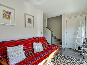 Oportunidad! venta de excelente propiedad en Peñalolén a precio de tasación.