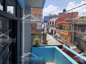 CASA EN VENTA MUY CERCA DE AV.MADERO EN COL. ADOLFO MATEOS, CERCA DEL CENTRO DE