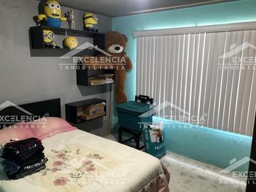 CASA EN VENTA MUY CERCA DE AV.MADERO EN COL. ADOLFO MATEOS, CERCA DEL CENTRO DE