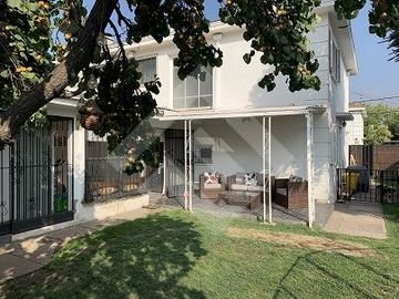 Casa en Venta en Centro Comercial Apumanque
