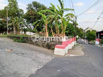 TANAH PEKARANGAN DI UTARA BANDARA ADISUCIPTO