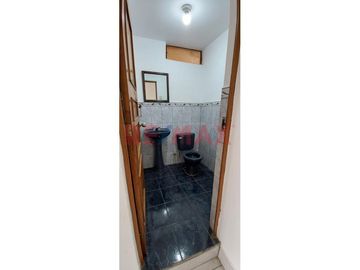 Se Alquila Local Amplio En San Juan De Miraflores *600 M2 *Todo El Edificio *3 Pisos Más Azotea *Ubicación Estratégica ´Sunarp *Municipalidad *Colegio