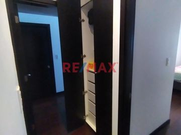 Venta Departamento Surco Condominio Moon 3 Dorms, 3 baños, Terraza
Dormitorio Principal con Closet y baño completo
2 dormitorios con closet
Baño co