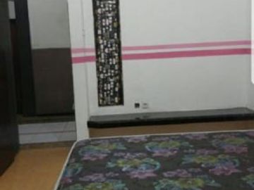 Rumah Kost Aktif Jl Petemon Butuh Cepat
