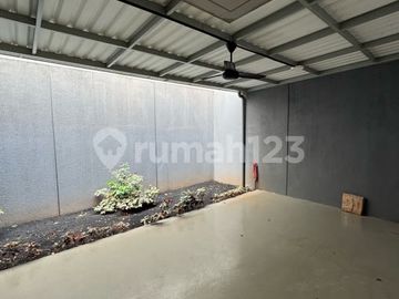 Rumah Sewa 2 Lantai Besar dan Nyaman di Gading Serpong
