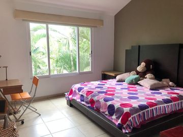 Casa en Fraccionamiento en Sumiya, Jiutepec, Morelos CAEN-812-Fr*