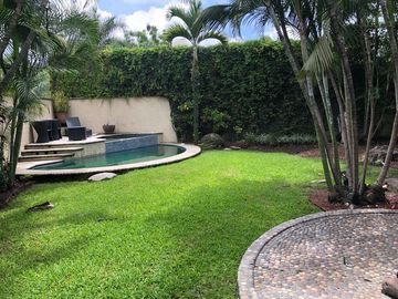 Casa en Fraccionamiento en Sumiya, Jiutepec, Morelos CAEN-812-Fr*