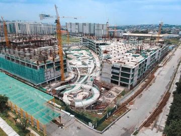 Ready for Occupancy Studio unit near NAIA Terminal at One Union Place in Arca South Taguig