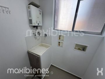 apartamento en arriendo en  los alcázares. Cod A72198
