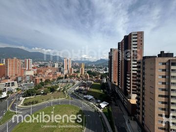 apartamento en arriendo en  los alcázares. Cod A72198