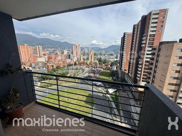 apartamento en arriendo en  los alcázares. Cod A72198