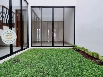 Rumah DiJual Cinere Baru Dalam Komplek Asri Di Cinere