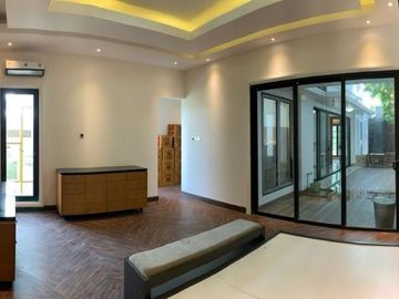 Disewakan Rumah Cantik Dalam Komplek Area Tanjung Barat Jakarta Selatan