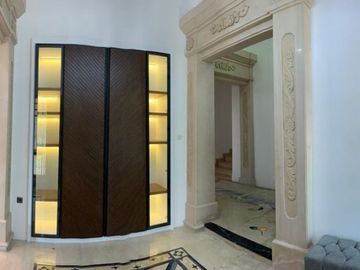 Disewakan Rumah Cantik Dalam Komplek Area Tanjung Barat Jakarta Selatan