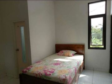 Rumah kos di tembalang sangat profitable untuk investasi.