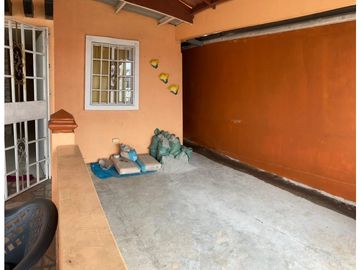 SE VENDE CASA ESQUINERA REMODELADA EN COLINAS DE PACORA