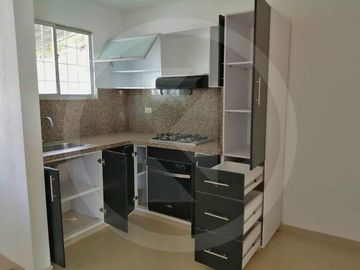 Casa En Conjunto Cerrado En La Castellana Sin Administración, Montería.