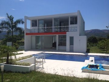 VENTA de FINCAS en CARMEN DE APICALA