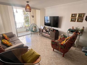 VENTA DE APARTAMENTO EN CAÑAVERAL POR PARALELA FLORIDABLANCA Área 106 Metros. Cod V24169