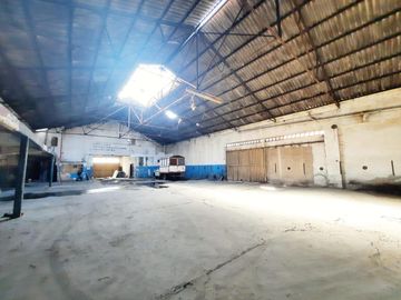 VENTA GALPON 557 M2 VALENTIN ALSINA LANUS