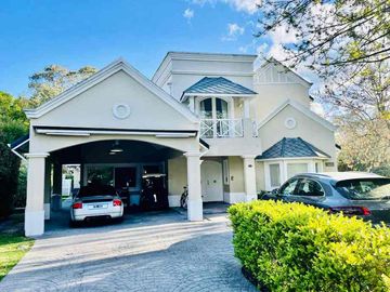 Chalet en venta en Club de Campo Abril